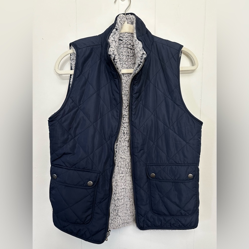Dry Goods reversible faux sherpa lined vest M